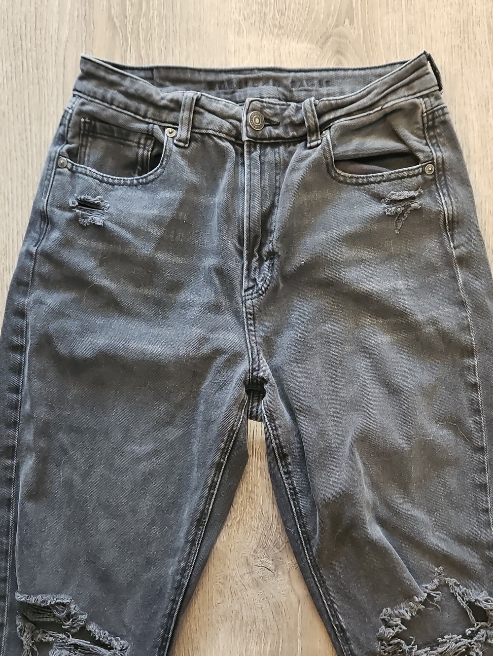 American Eagle Mom Jeans